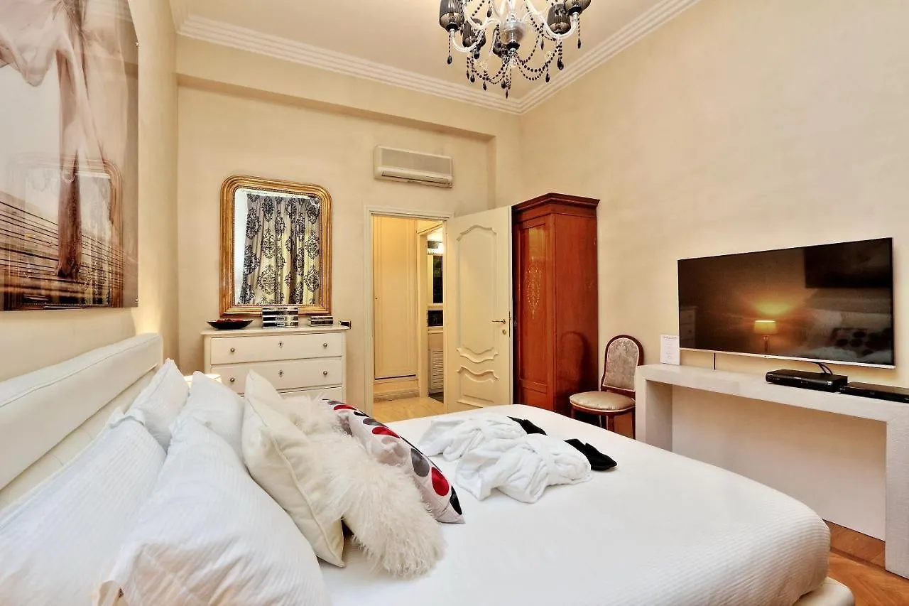 Rome Luxury Apartment To Spanish Steps Italy