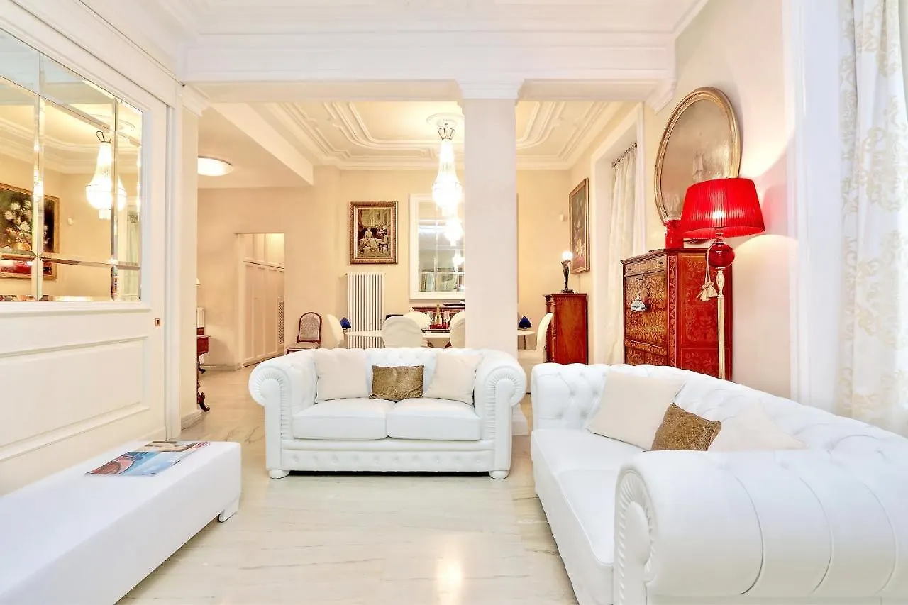 Rome Luxury Apartment To Spanish Steps