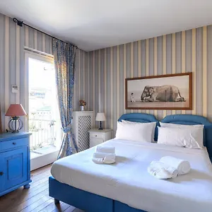  Apartment Montenapoleone-duomo Attico Di Lusso E Parcheggio Privato Italy